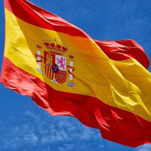 aprender español con Carolina es una garantía de éxto. es lingüísta especializada en el español y su enseñanza y, madrileña de malasaña